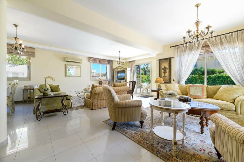 Nefeli Larnaca Beach Villa