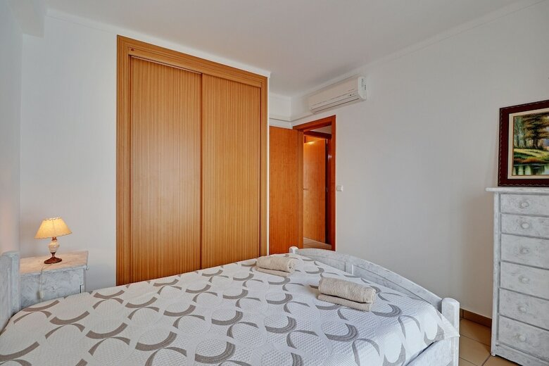 Disinfected Apartment - Monte Gordo Downtown By Homing ?