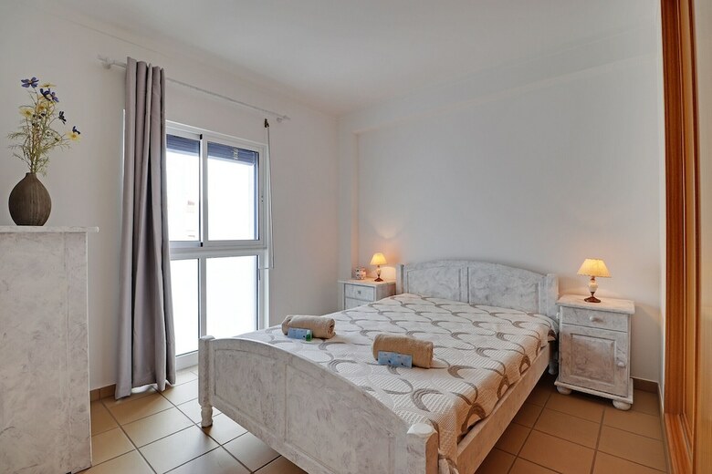 Disinfected Apartment - Monte Gordo Downtown By Homing ?