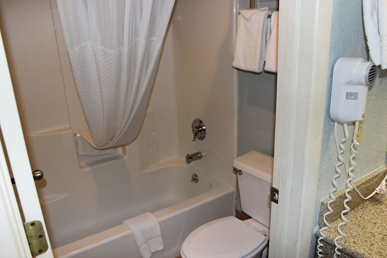 Hotel Howard Johnson By Wyndham Holbrook