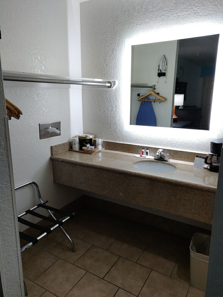 Hotel Howard Johnson By Wyndham Holbrook