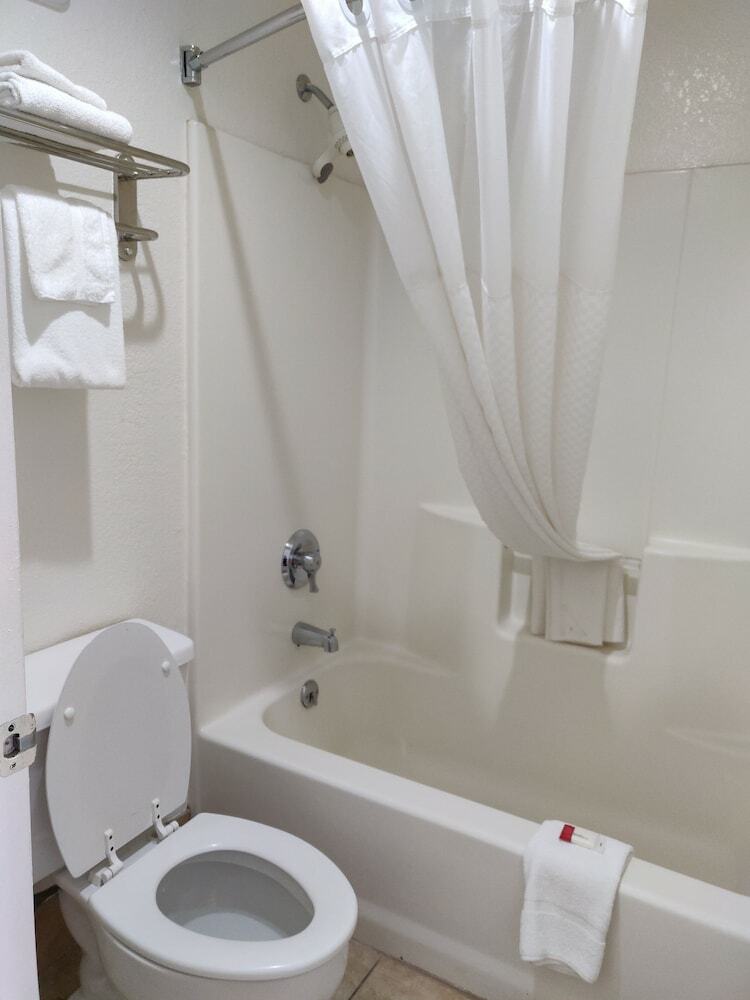 Hotel Howard Johnson By Wyndham Holbrook