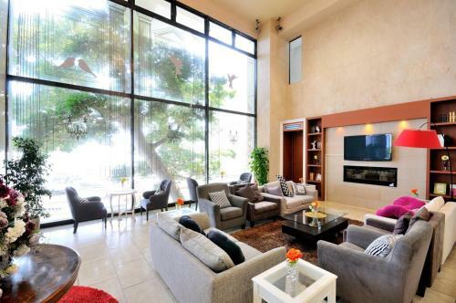 Hotel Katara Resort & Spa