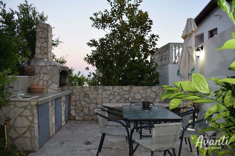 Apartmani Avanti