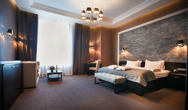 Tsunami Spa Hotel