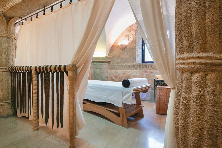 Tsunami Spa Hotel