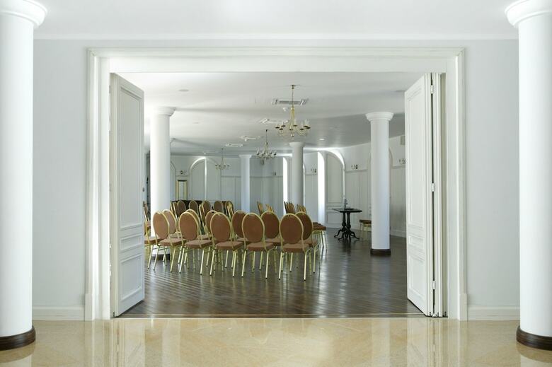 Arena Regia Hotel & Spa