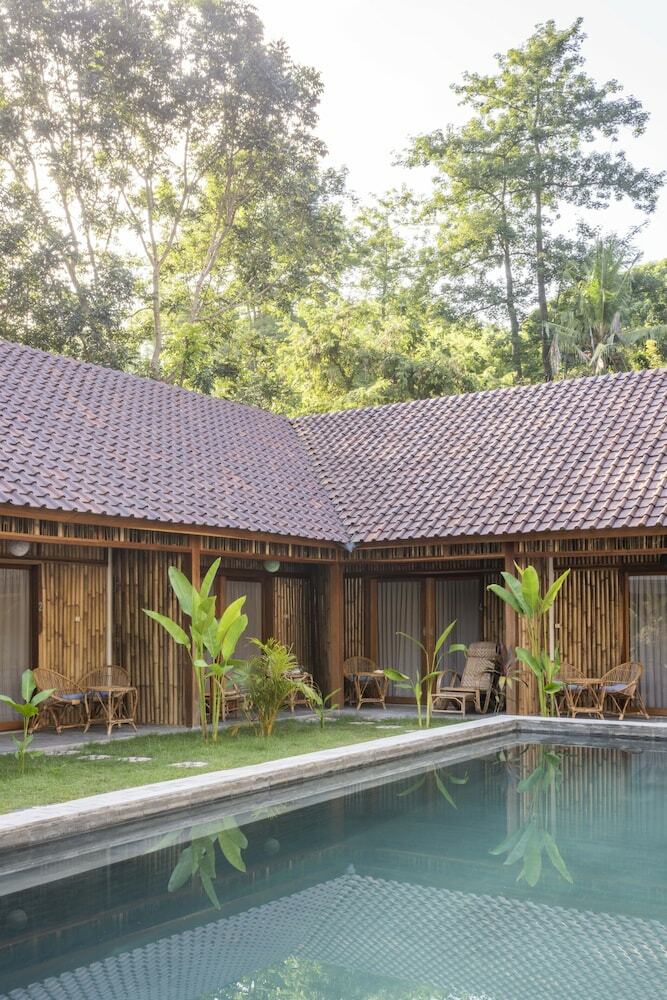 Bed & Breakfast Lombok Pool House