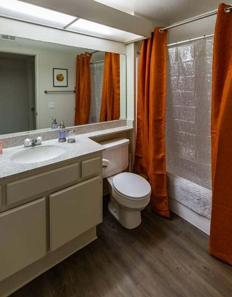 Apartamentos Bohemian Zen Retreat W/ Pool & Spa Access!