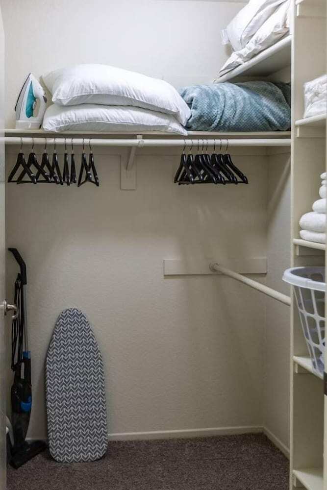 Apartamentos Bohemian Zen Retreat W/ Pool & Spa Access!