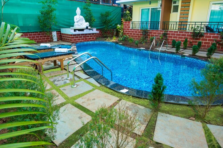 Aparthotel Mariners Bay Suites