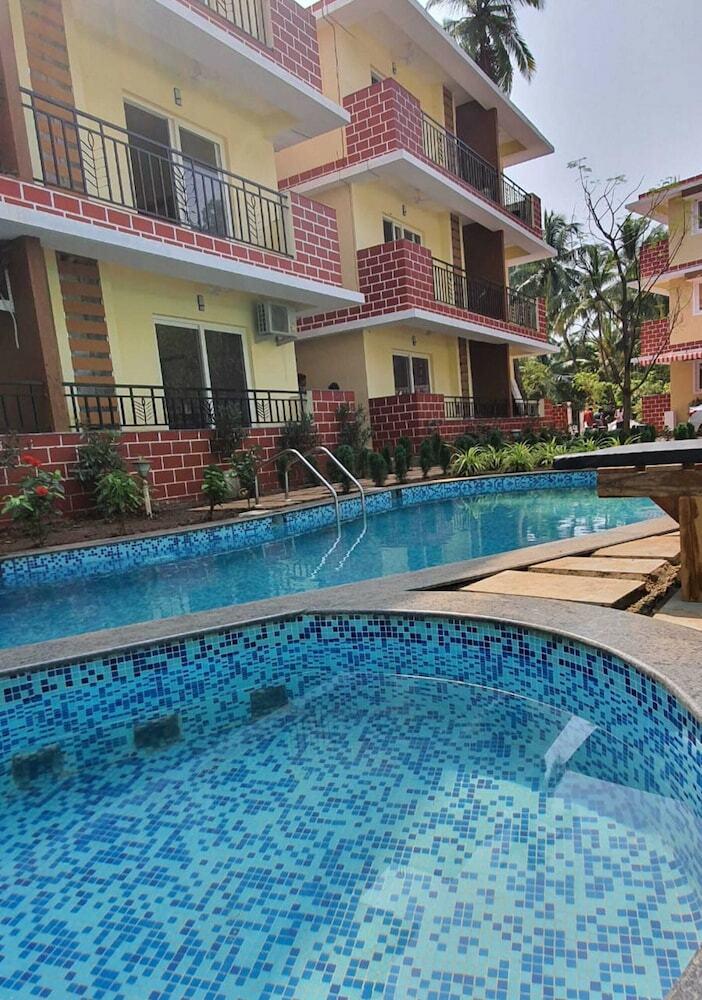 Aparthotel Mariners Bay Suites
