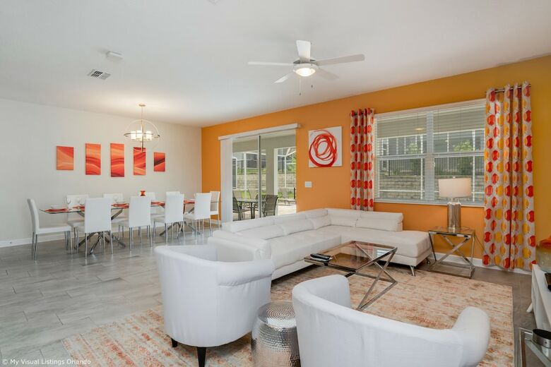 Villa 1574 Plunker Drive