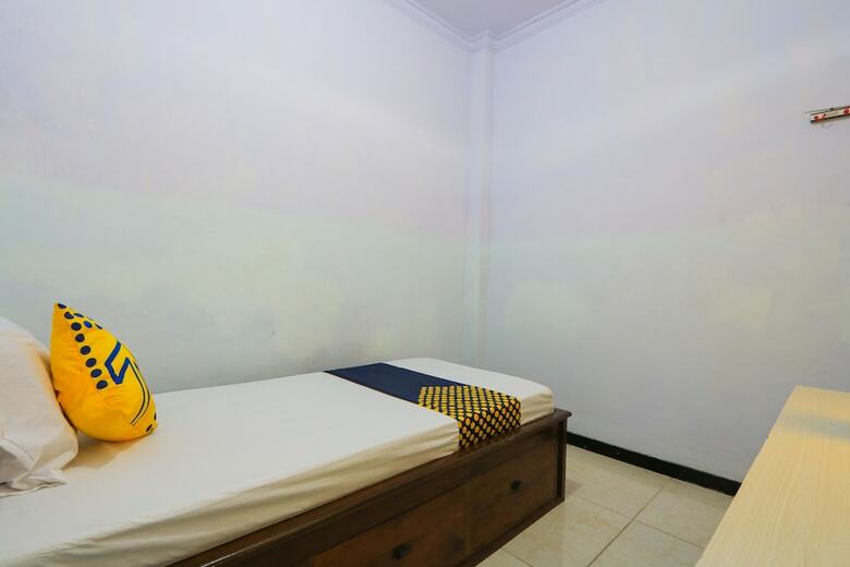 Hostal Spot On 2497 Pesona Guest House