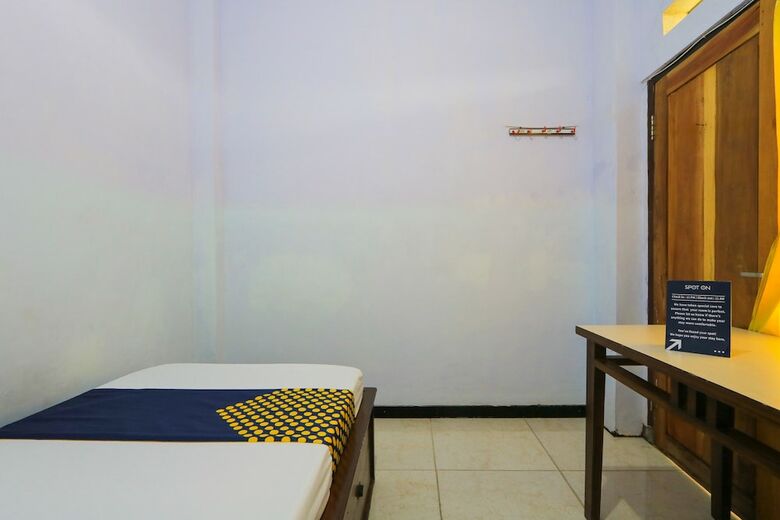 Hostal Spot On 2497 Pesona Guest House
