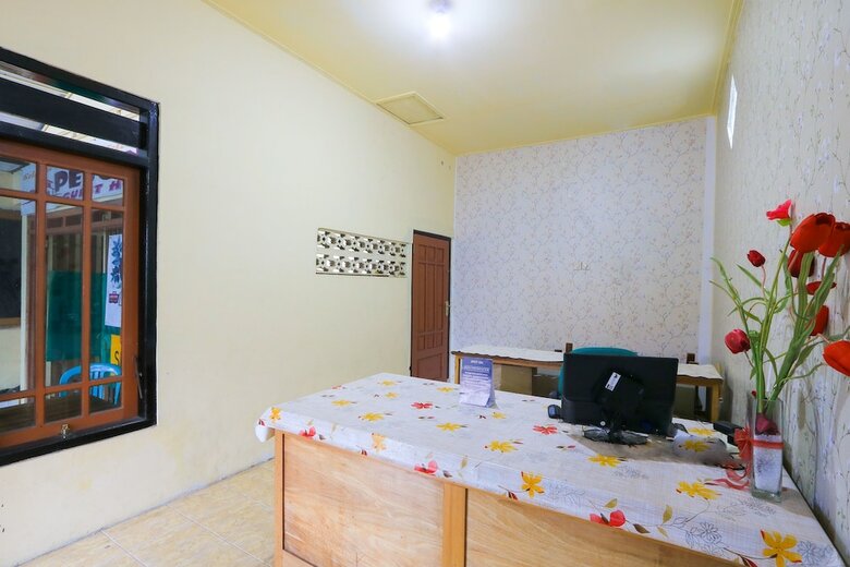 Hostal Spot On 2497 Pesona Guest House