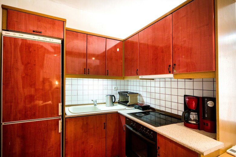 Andrew's Old Town Apartment  By Corfuescapes