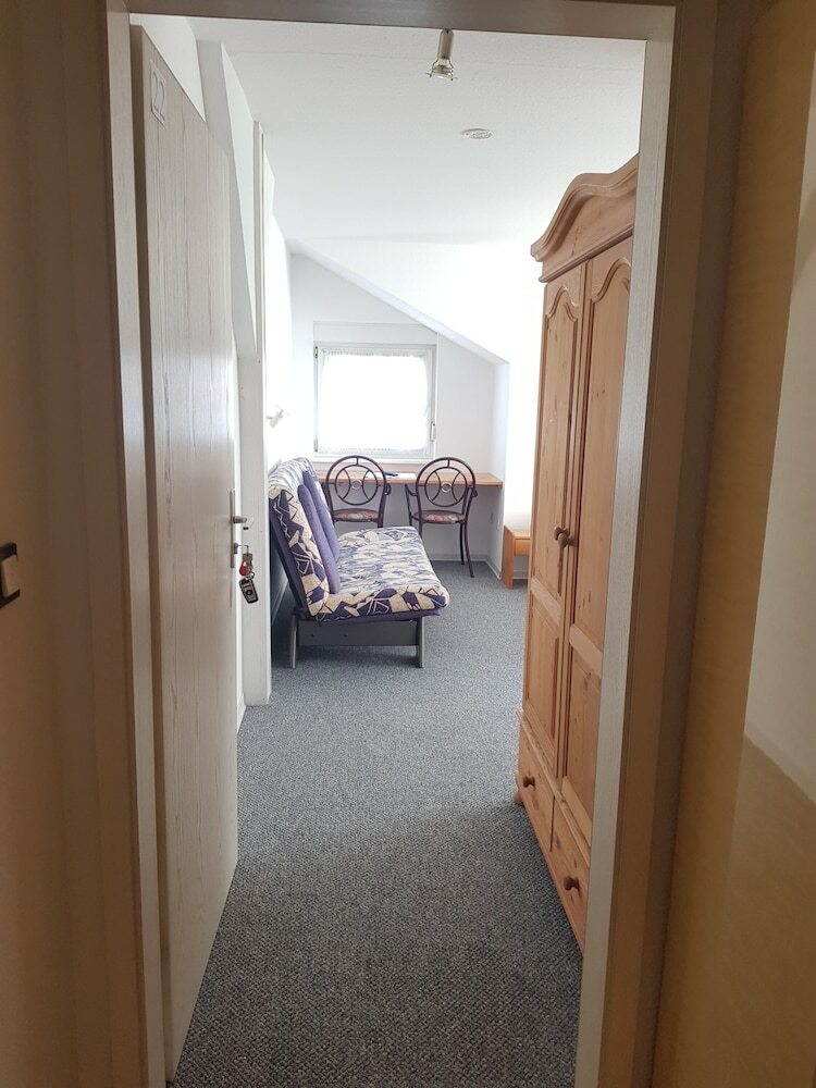 Hotel - Pension - Weller
