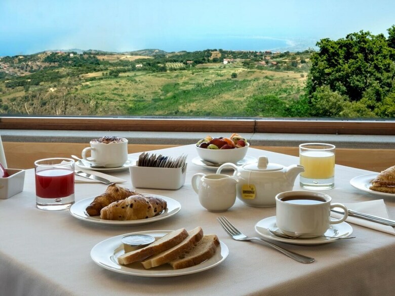 Posada La Corte Degli Ulivi Hotel Ristorante