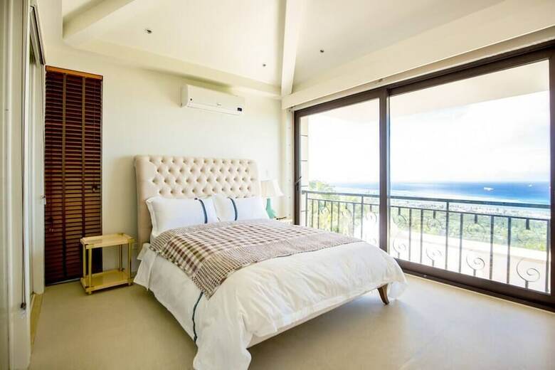 Villa Navy Hill Resort