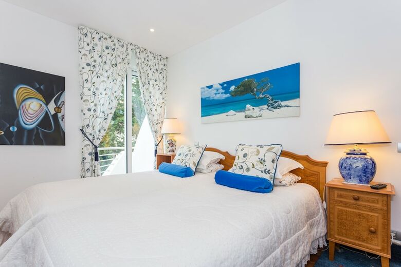Atlantic Apartment
