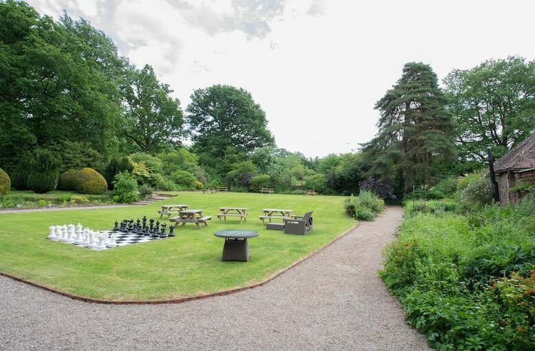 Country Estate - Courtyard Apartment, Llandenny