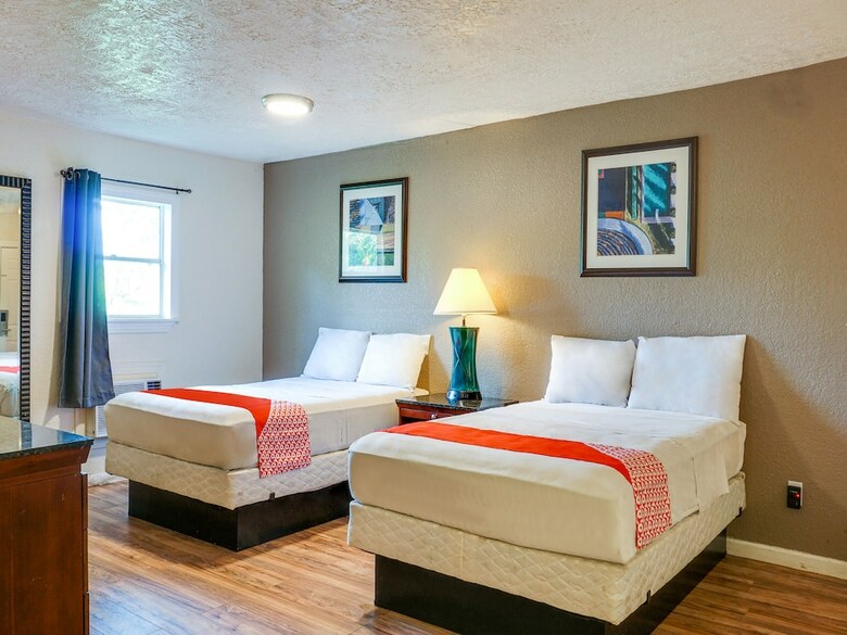 Motel Oyo Hotel Austin Street Giddings
