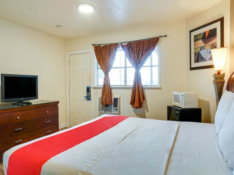 Motel Oyo Hotel Austin Street Giddings