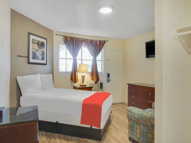 Motel Oyo Hotel Austin Street Giddings