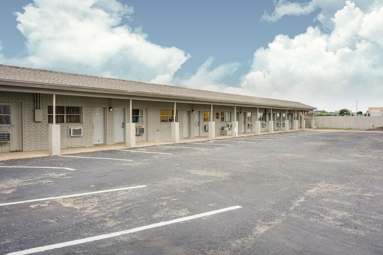 Motel Oyo Hotel Austin Street Giddings