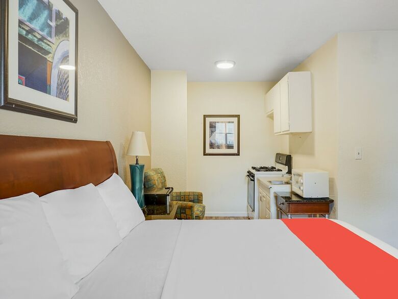 Motel Oyo Hotel Austin Street Giddings