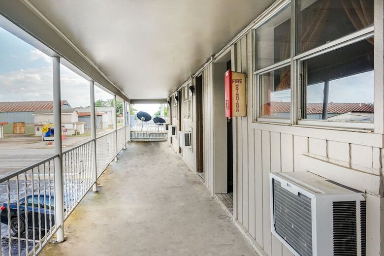 Motel Oyo Hotel Austin Street Giddings
