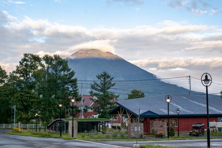 Trailside Apartments & Chalet
