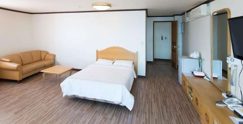 Hotel Benikea Mountain And Sea Daepo Port