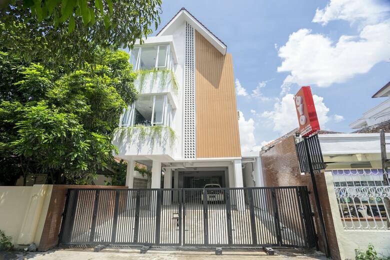 Hotel Oyo 2627 Ratamya Co-living