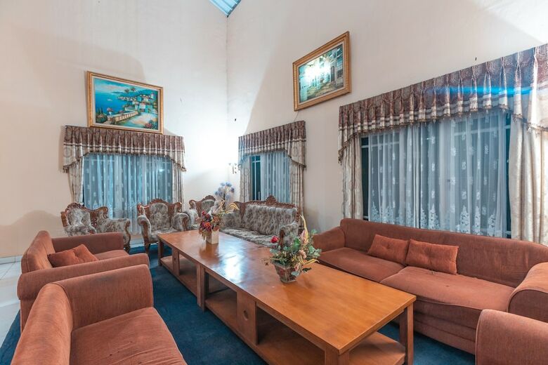 Hostal Villa Sm