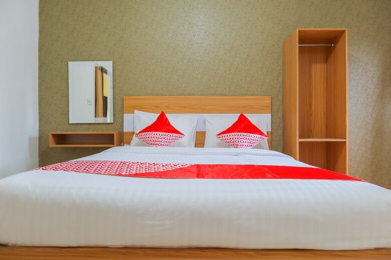Hostal Assirot Residence