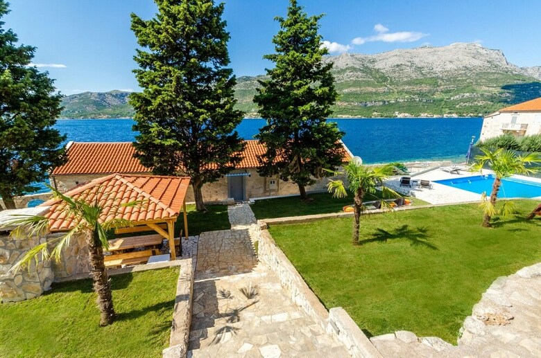 Beachfront Villa Gabriela With Pool