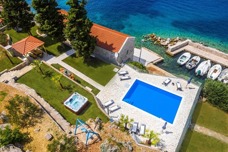 Beachfront Villa Gabriela With Pool