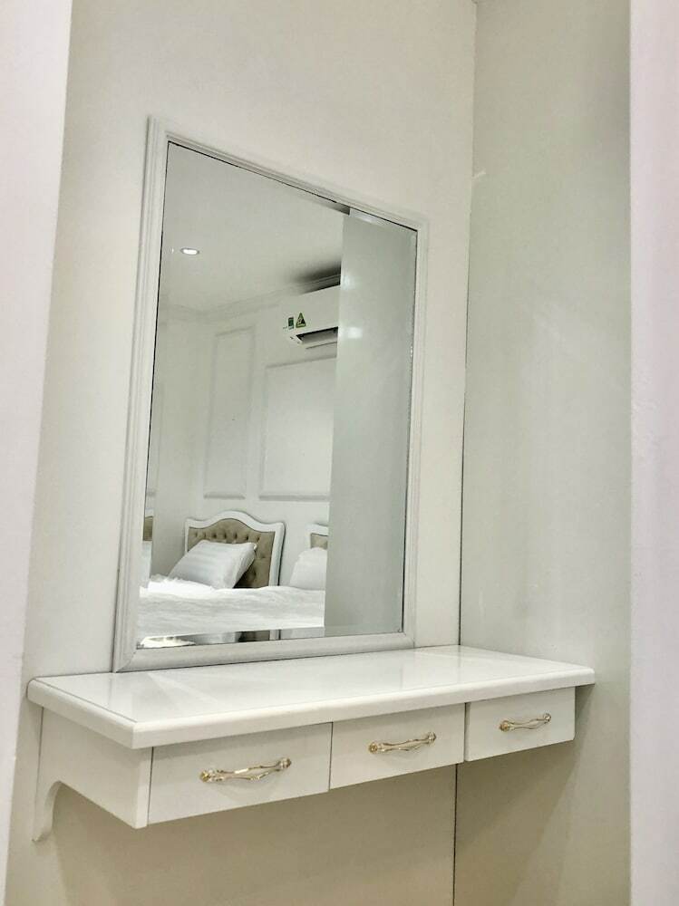 New Luxury Apartment In City Center