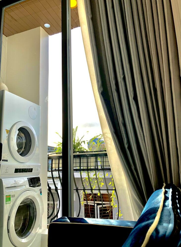 New Luxury Apartment In City Center