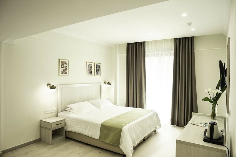 Roseum Boutique Hotel