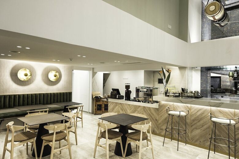 Roseum Boutique Hotel