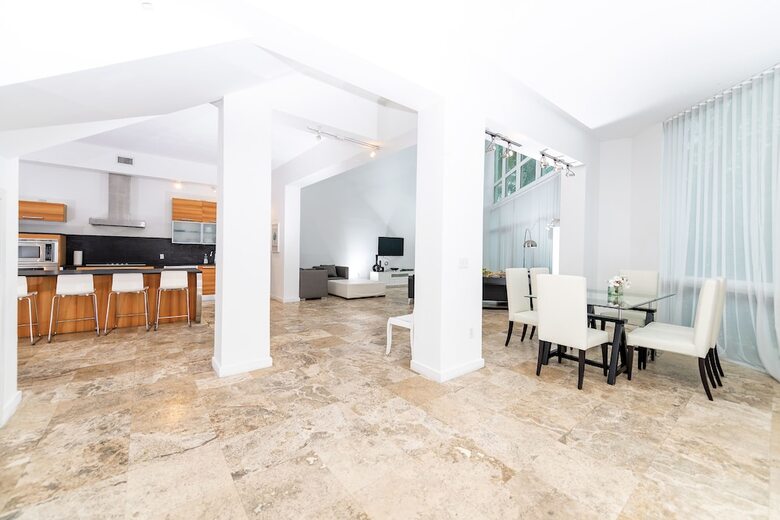 2228 Park 1