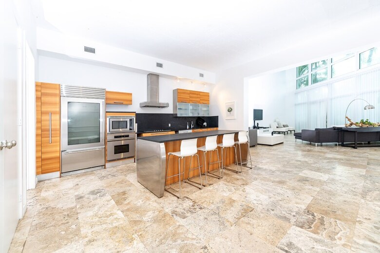 2228 Park 1