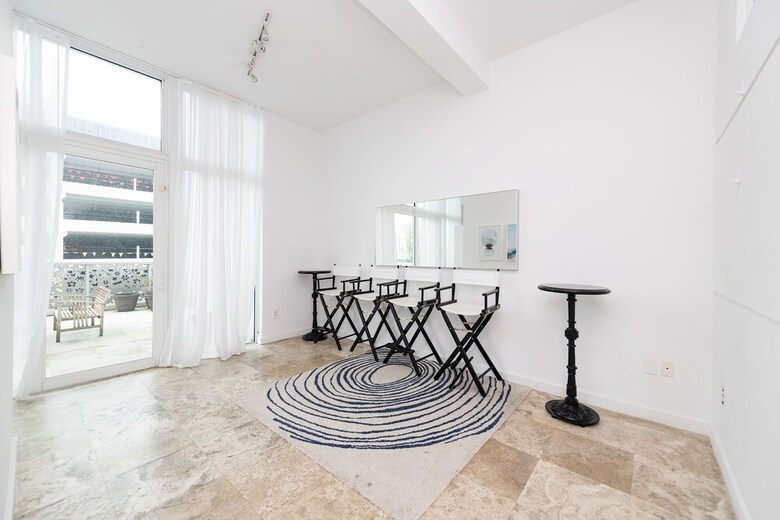 2228 Park 1