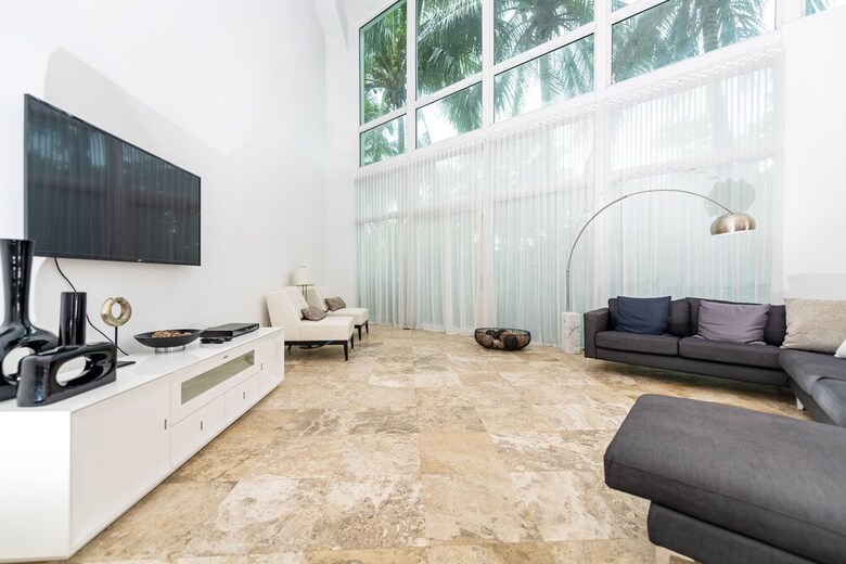 2228 Park 1