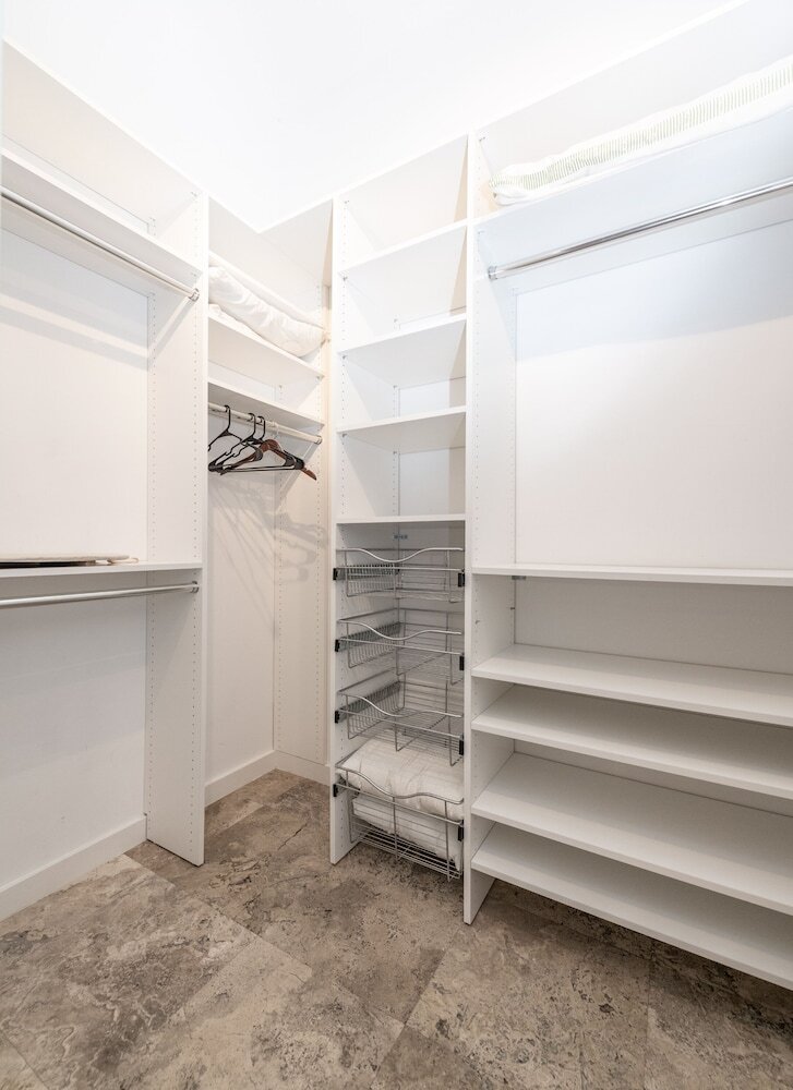 2228 Park 1
