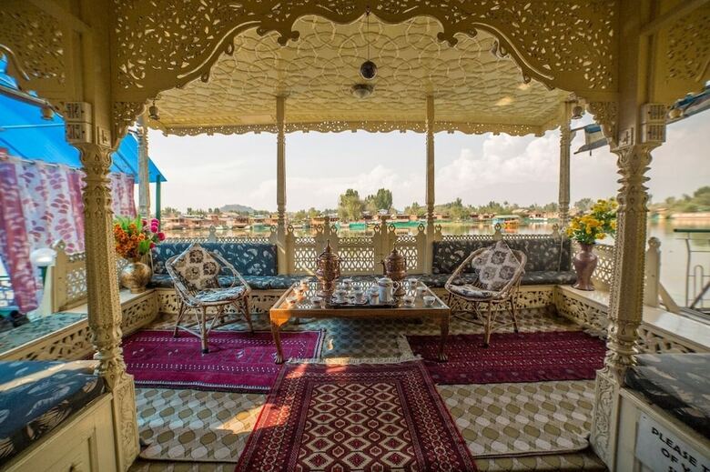 Swan Group Of Houseboats