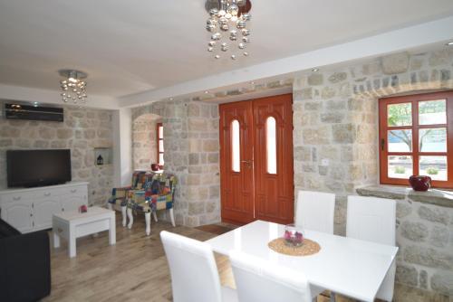 Apartments Risan